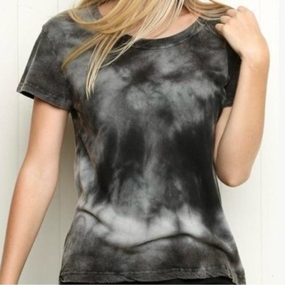 Brandy Melville muscle tee